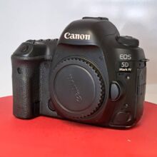 دوربین عکاسی کارکرده Canon 5D Mark IV