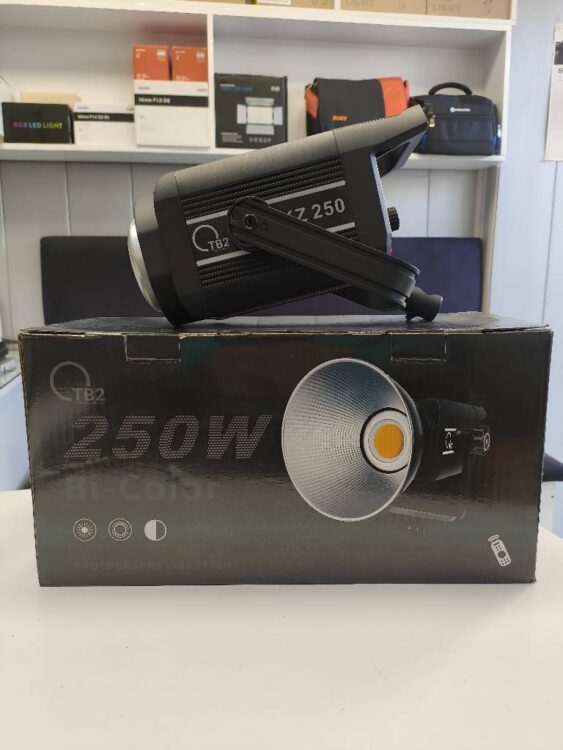 نور ثابت VIDEO LIGHT COB KZ 250W TB2
